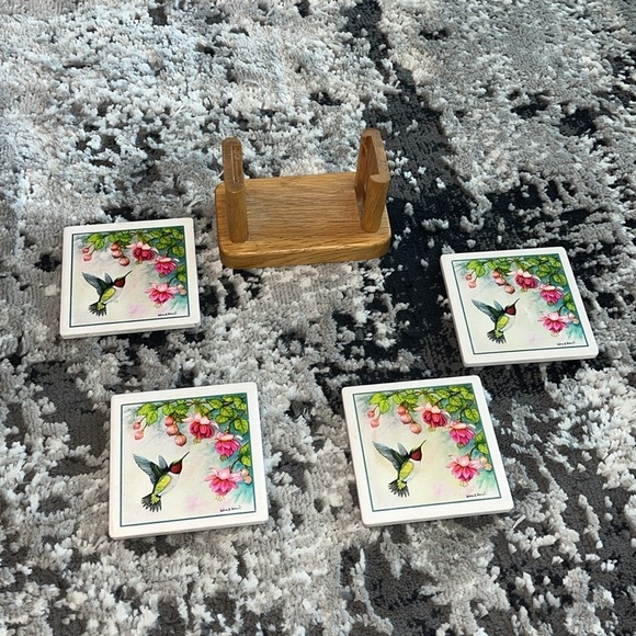 Wilma B.Vincent Hummingbird and Flowers Ceramic Tile with Wooden Stand - Picture 5 of 7